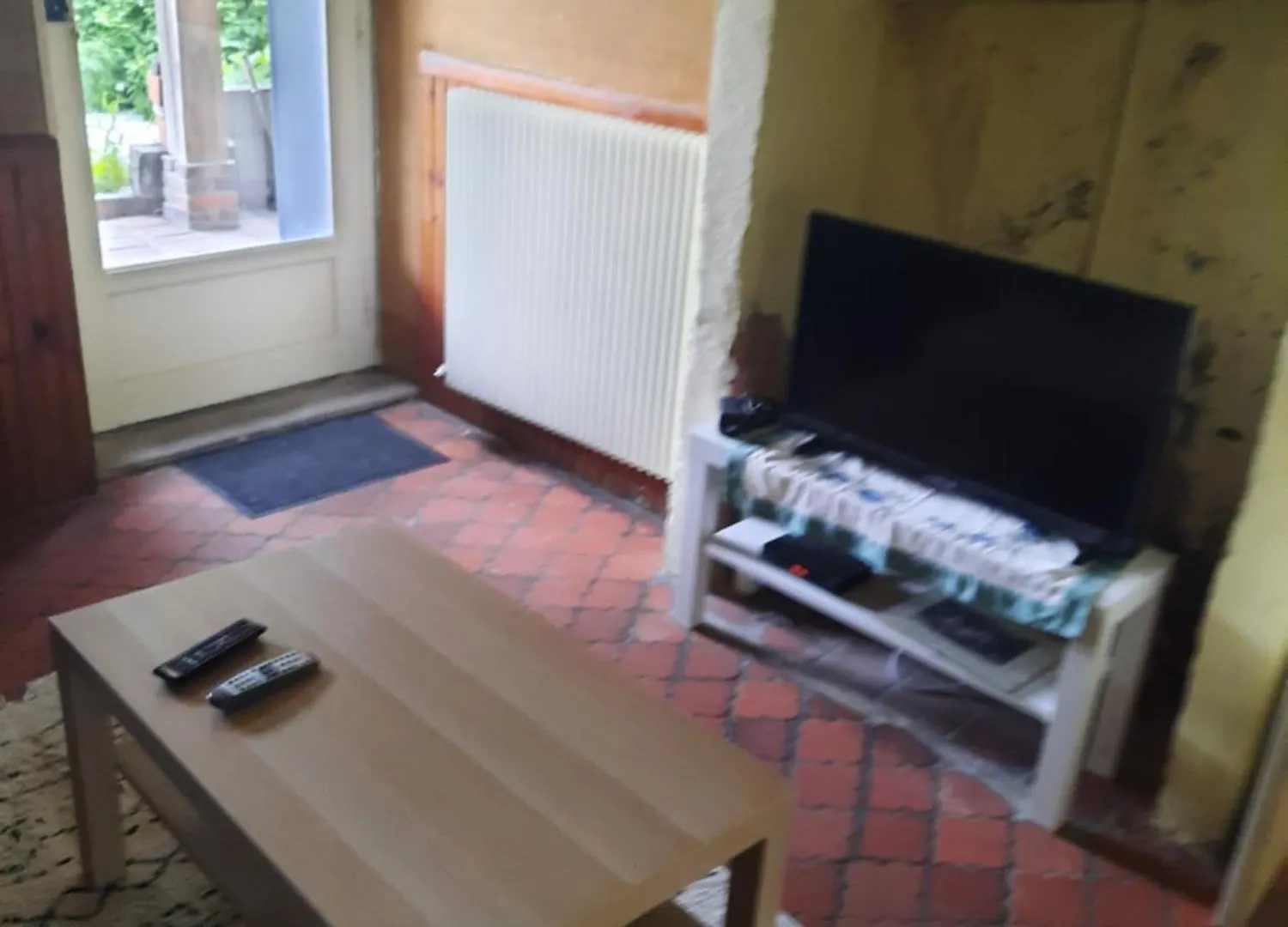 La Maison Ancienne Auvergnate A Orleat Frankrike